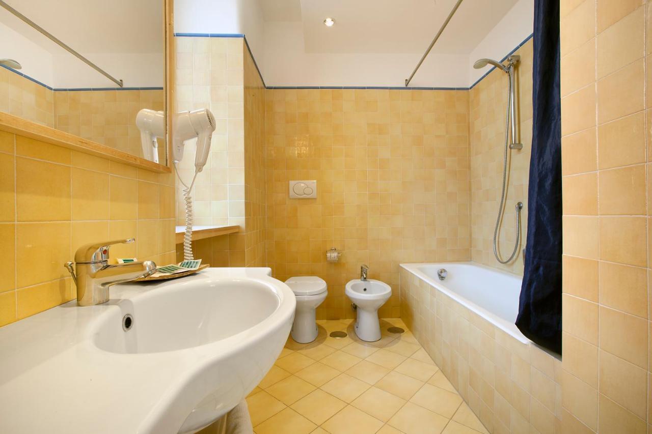 Sorrento Apartments One Екстериор снимка